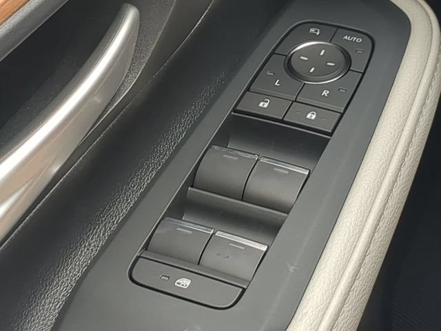 New 2026 Toyota Grand Highlander FWD image 24