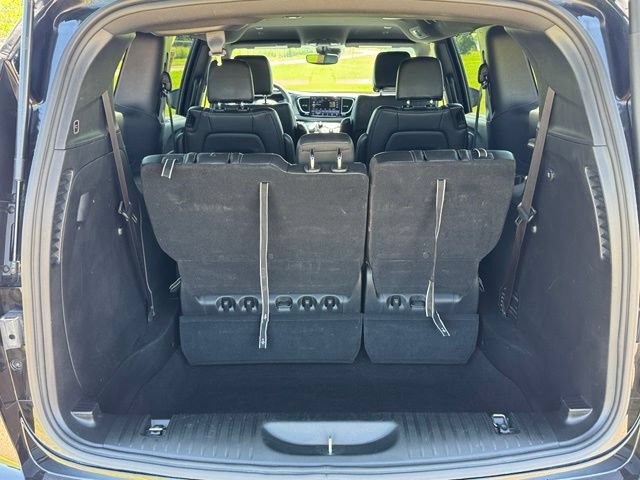 Used 2025 Chrysler Pacifica Select FWD image 7