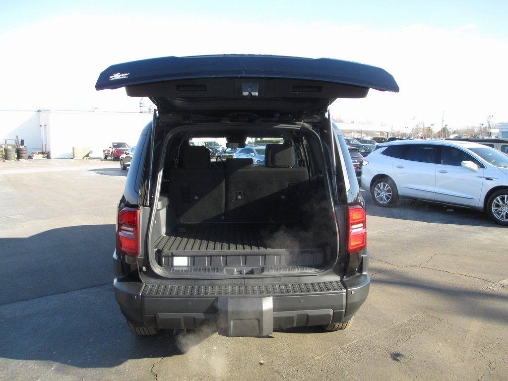 Used 2025 Toyota Land Cruiser 1958 image 7