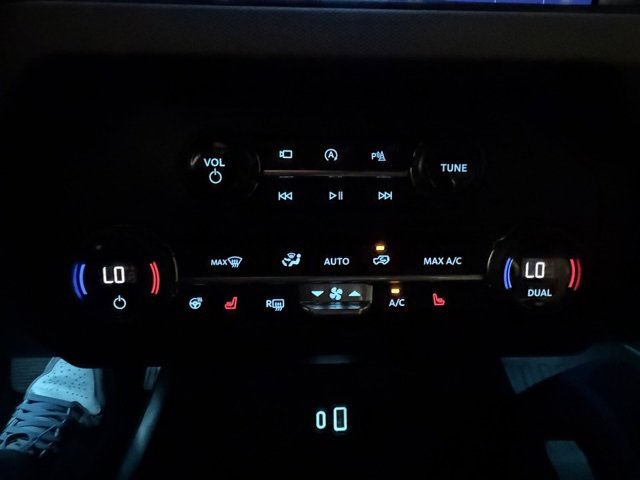 Used 2024 Ford Bronco Wildtrak image 20