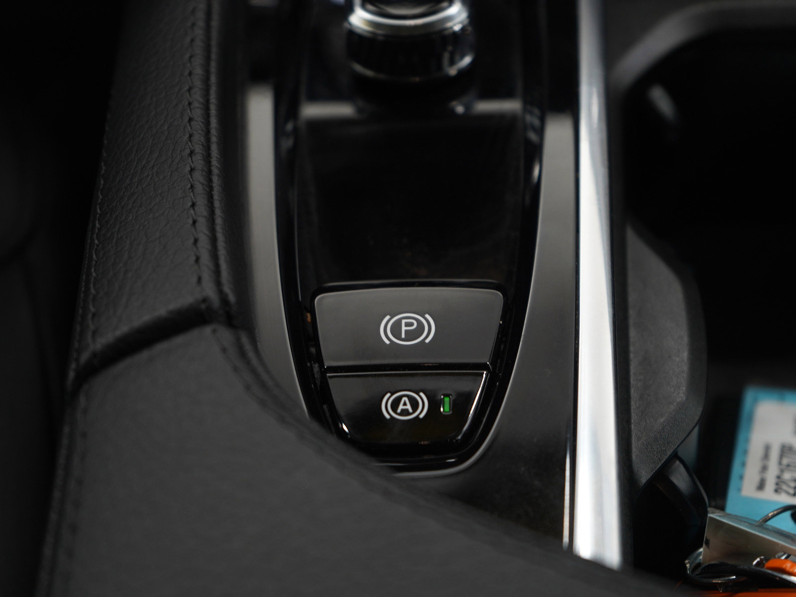 Used 2022 Volvo XC90 T6 Momentum w/ Climate Package image 26