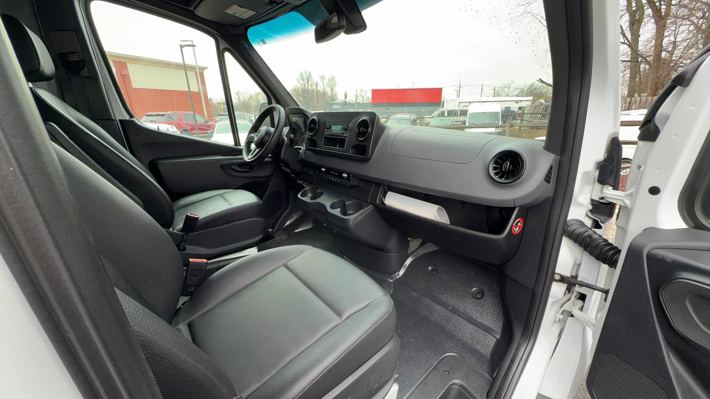 Used 2020 Mercedes-Benz Sprinter 3500 image 22