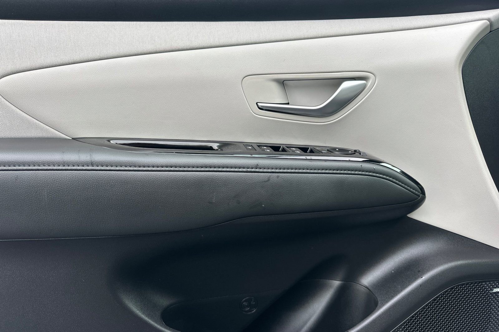 Used 2025 Hyundai Tucson Limited image 11