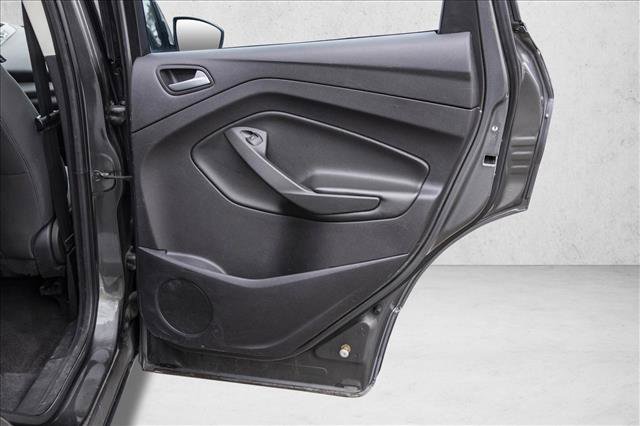 Used 2016 Ford Escape SE image 27