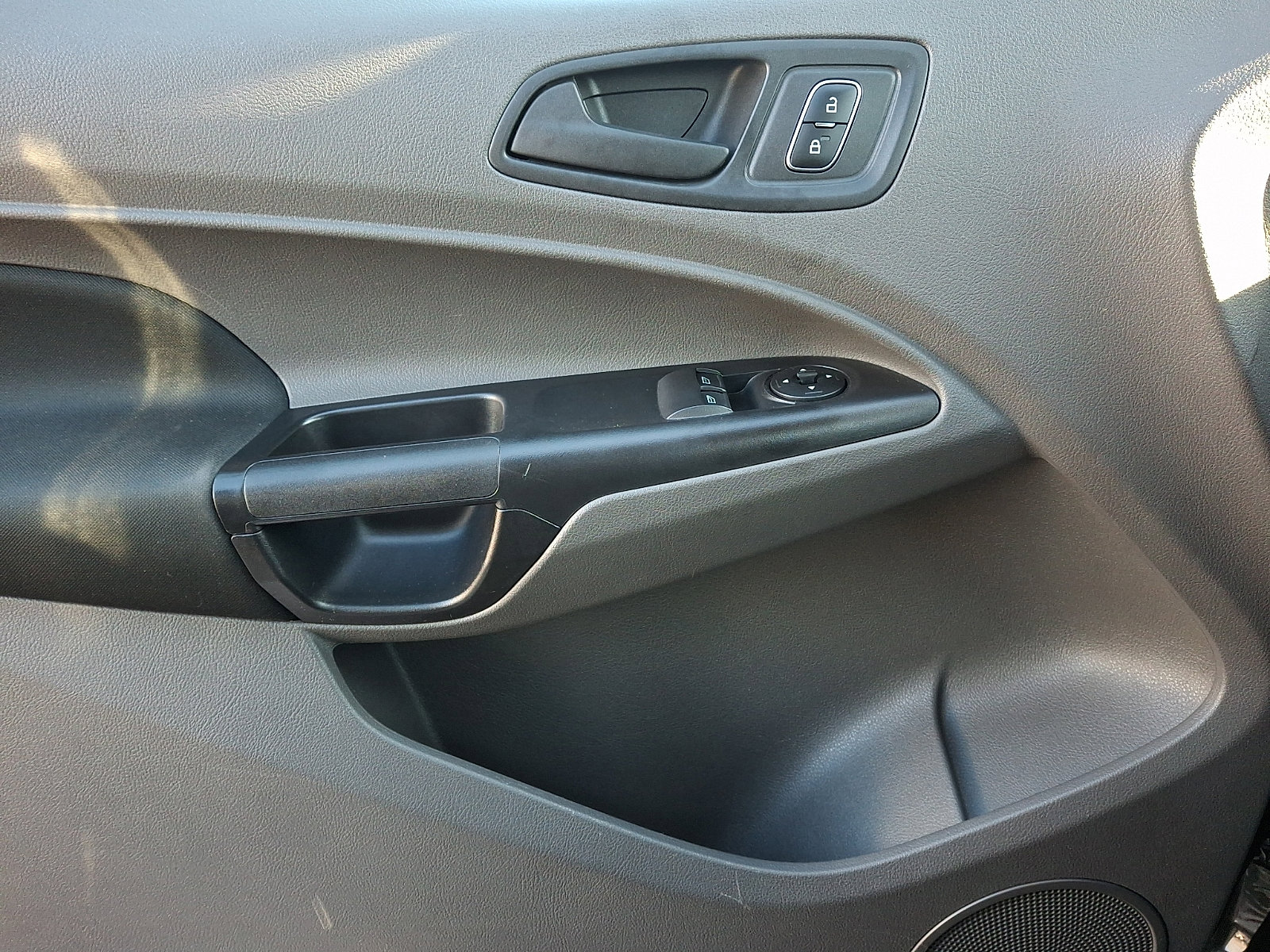 Certified 2023 Ford Transit Connect XL w/ Trailer Tow Package image 21