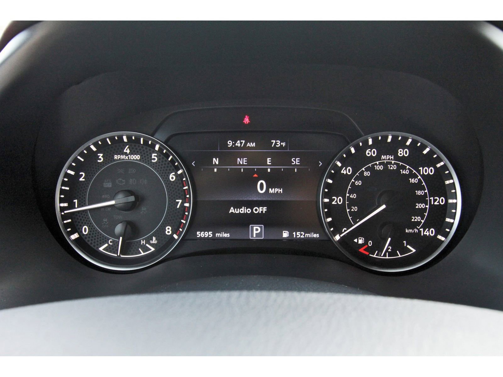 Used 2024 Nissan Armada SL w/ Midnight Edition Package image 17