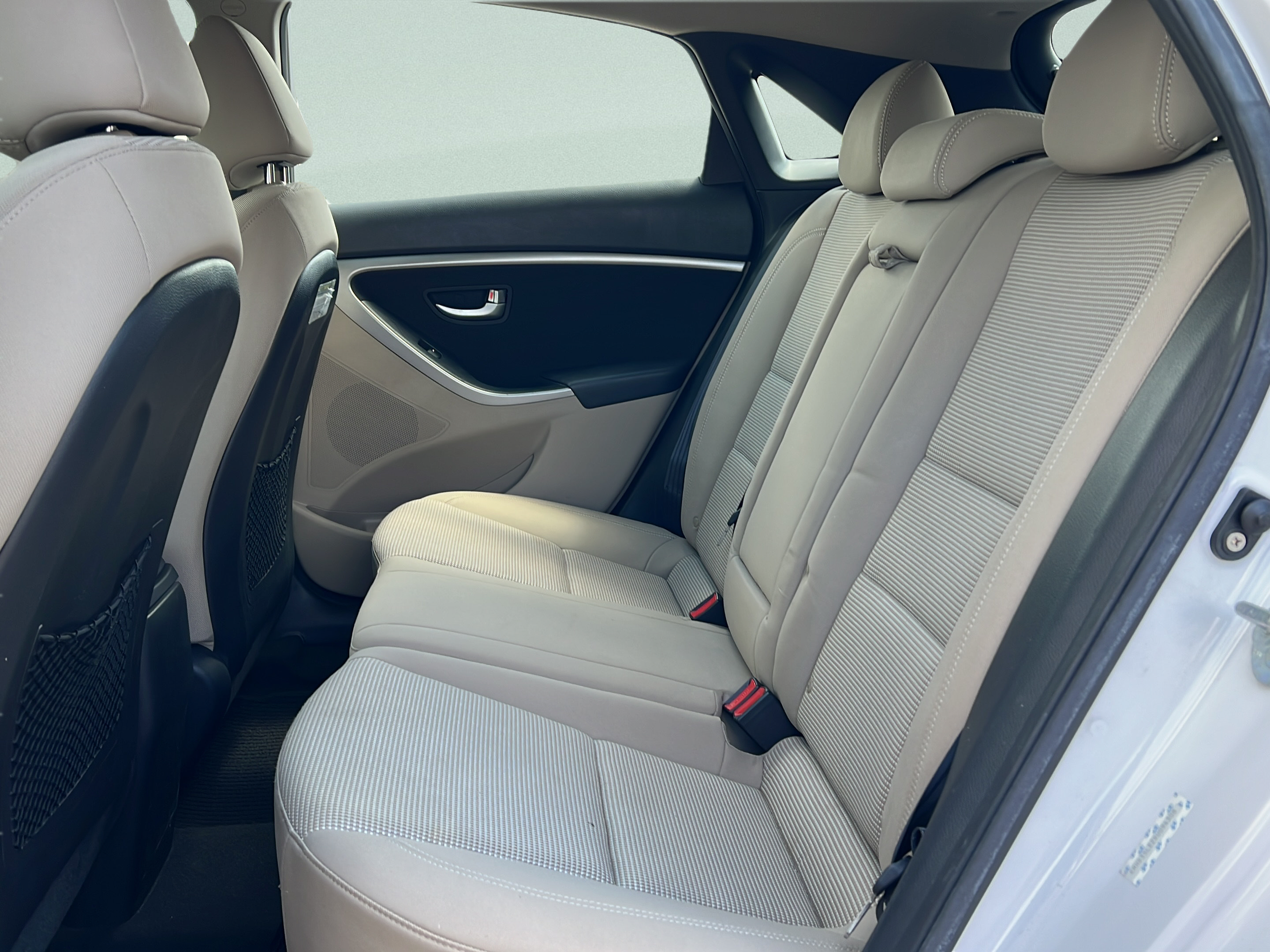 Used 2013 Hyundai Elantra GT FWD image 10