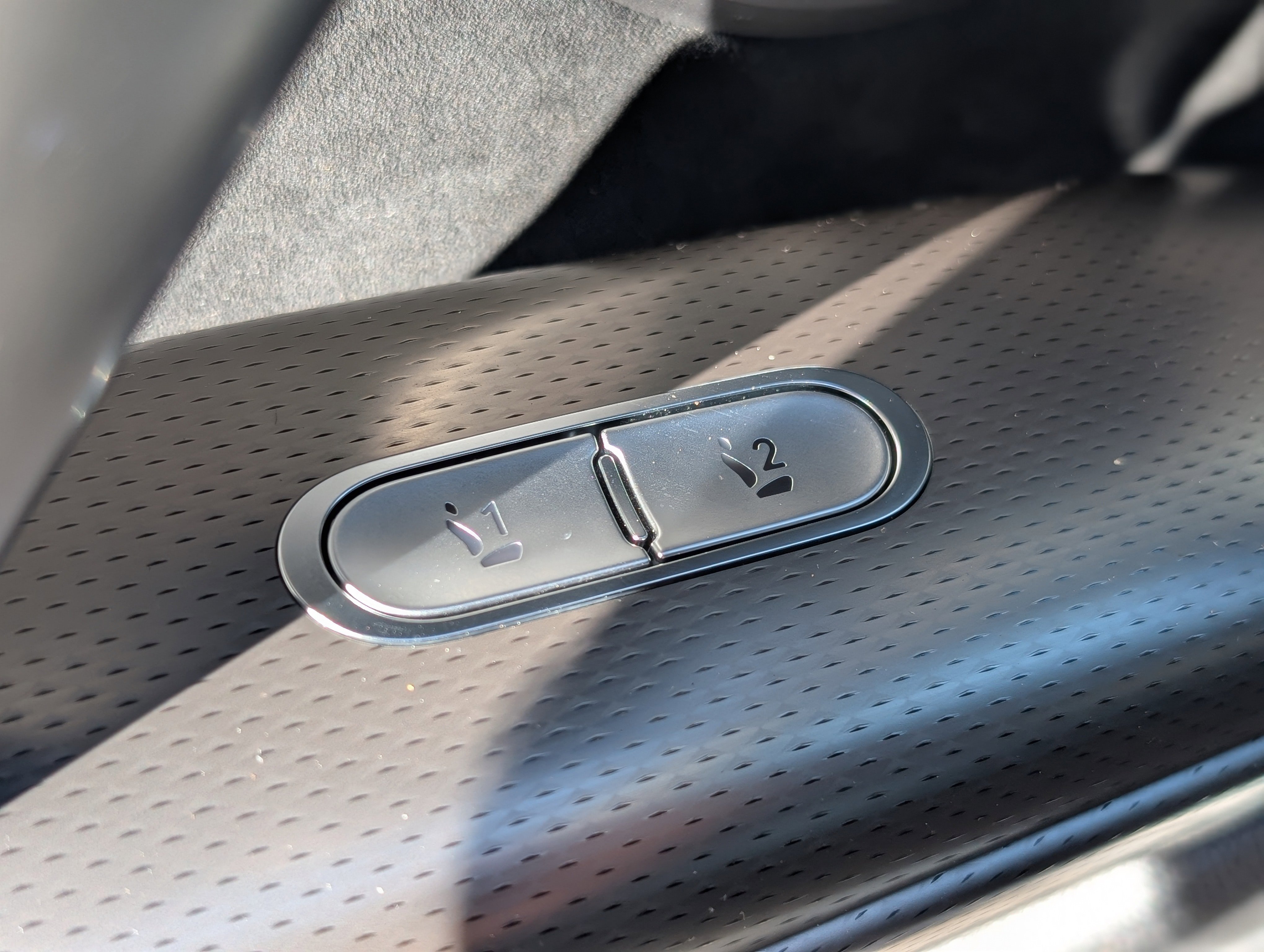 Used 2023 Genesis GV60 Performance image 50