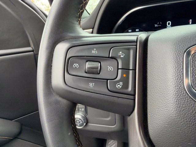 Used 2023 GMC Yukon AT4 w/ AT4 Premium Package AWD/4WD image 14