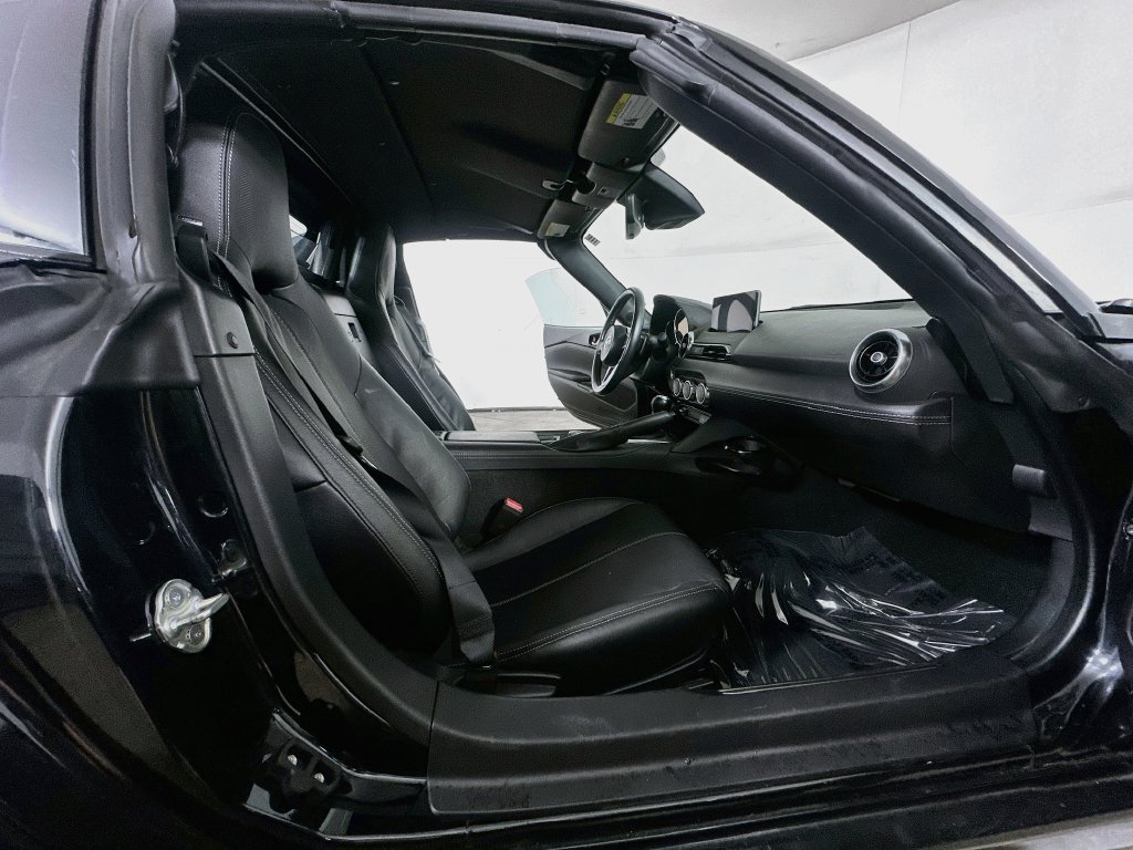 Used 2024 MAZDA MX-5 Miata RF Grand Touring RWD image 12