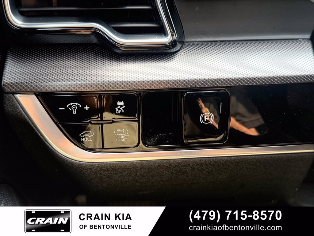 Certified 2024 Kia Sportage SX Prestige AWD/4WD image 12