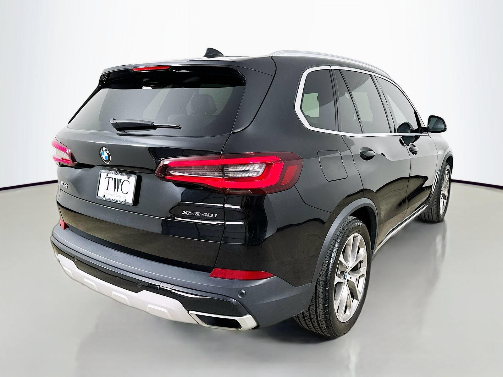 Used 2021 BMW X5 xDrive40i w/ Convenience Package AWD/4WD image 5