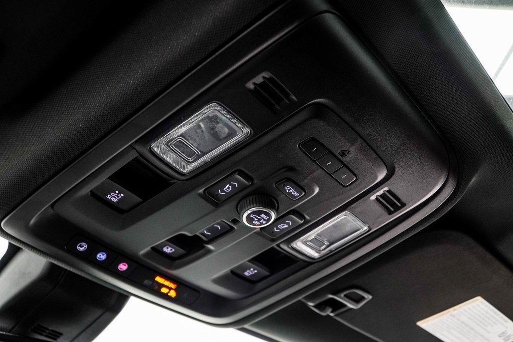 Used 2022 Chevrolet Tahoe RST w/ Sport Performance Package image 39