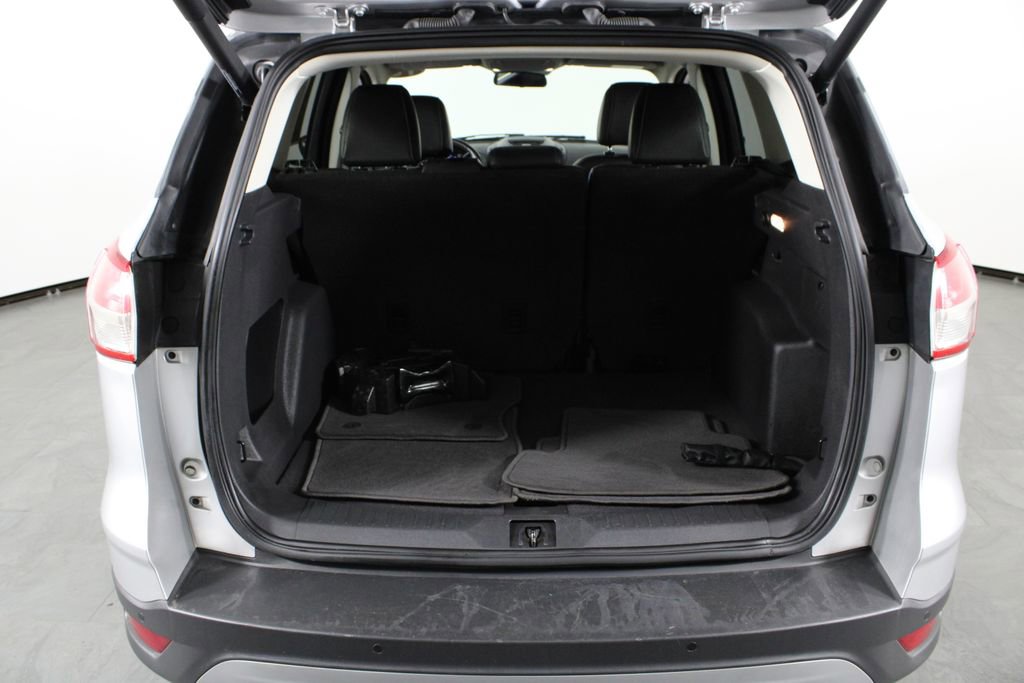 Used 2016 Ford Escape SE w/ SE Leather Comfort Package image 17