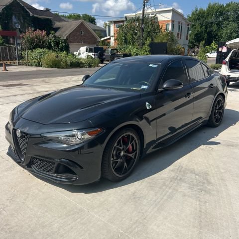 Used 2021 Alfa Romeo Giulia Quadrifoglio RWD image 1