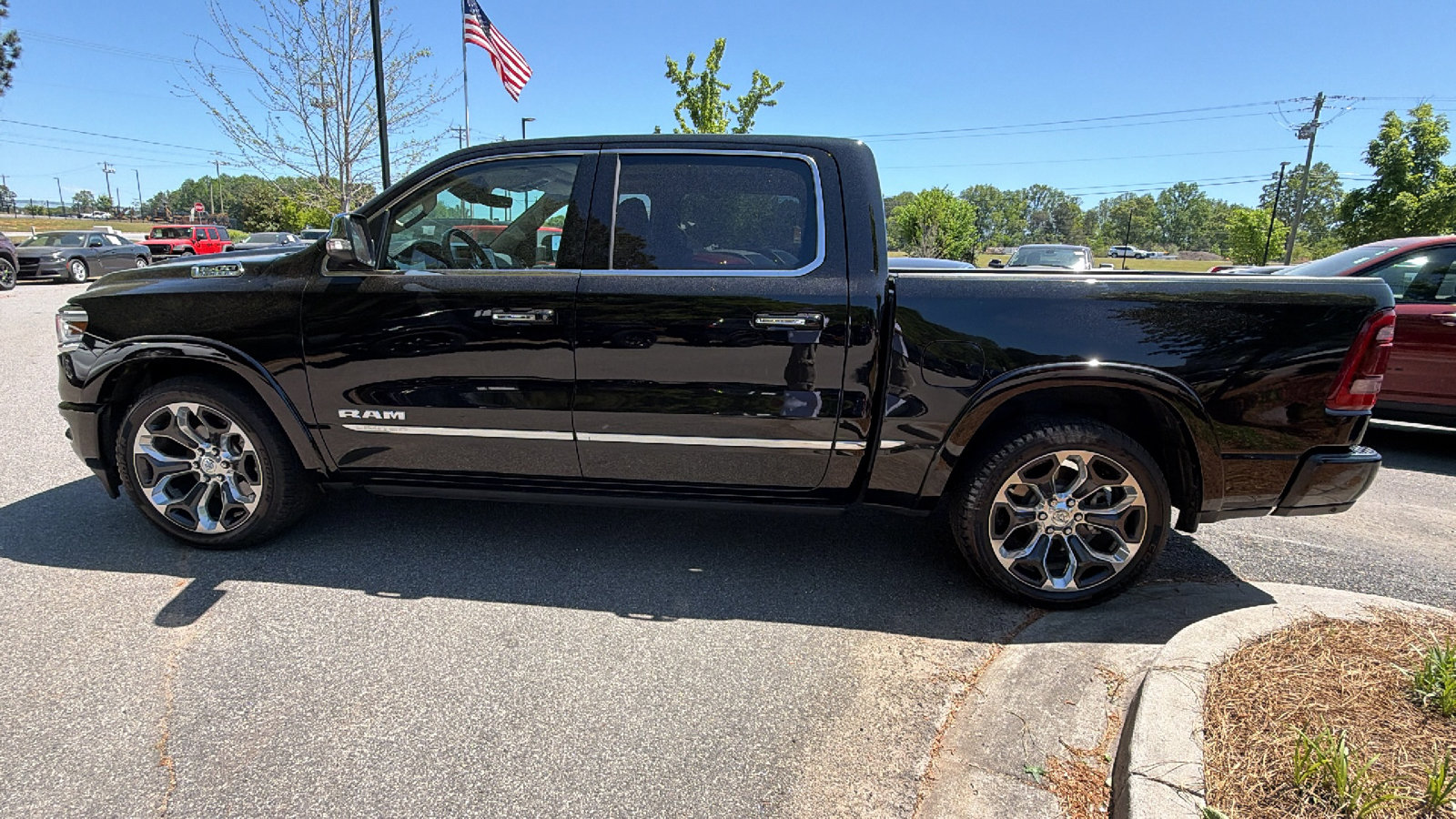 Used 2020 RAM 1500 Limited AWD/4WD image 11