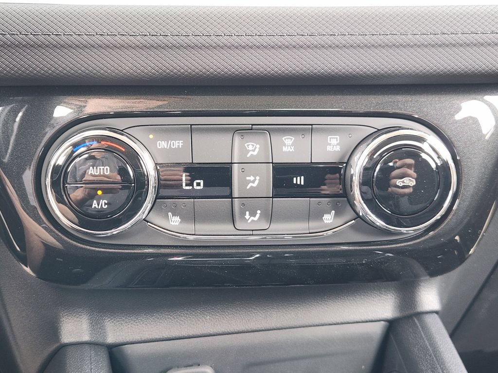 New 2026 Chevrolet TrailBlazer LT w/ Convenience Package FWD image 15