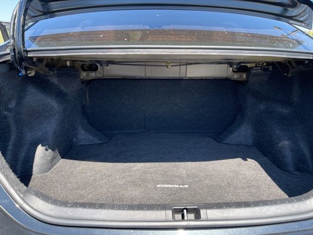 Used 2017 Toyota Corolla SE w/ Carpet Mat Package (TMS) FWD image 10