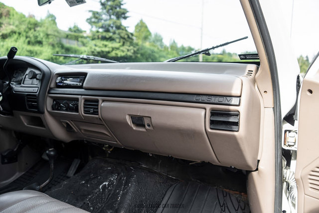 Used 1992 Ford Bronco Custom AWD/4WD image 42