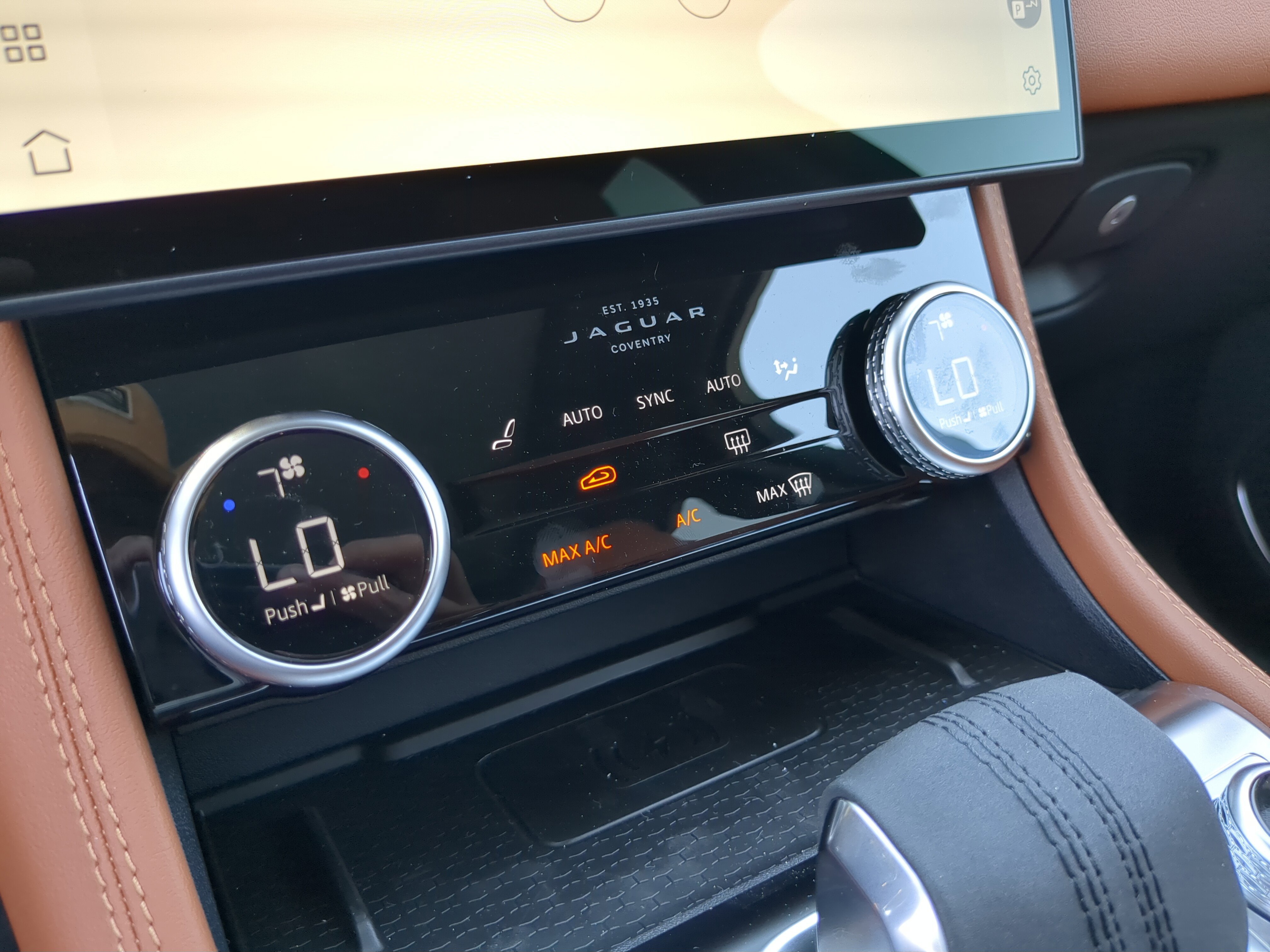 New 2026 Jaguar F-PACE R-Dynamic S image 23