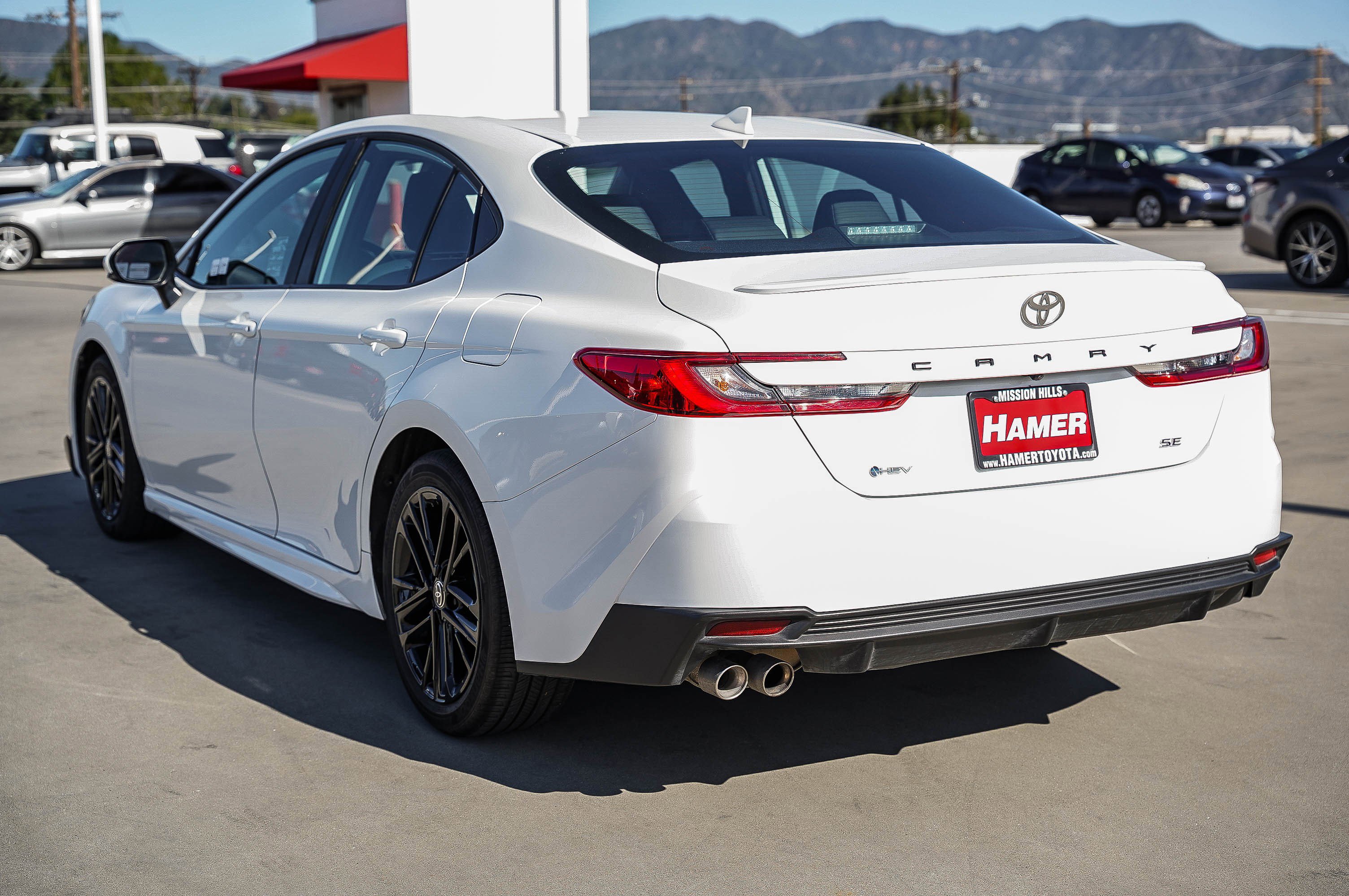 Certified 2025 Toyota Camry SE image 9