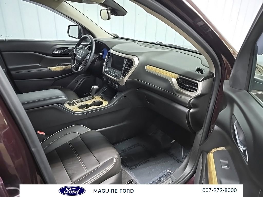 Used 2017 GMC Acadia Denali w/ Technology Package AWD/4WD image 19