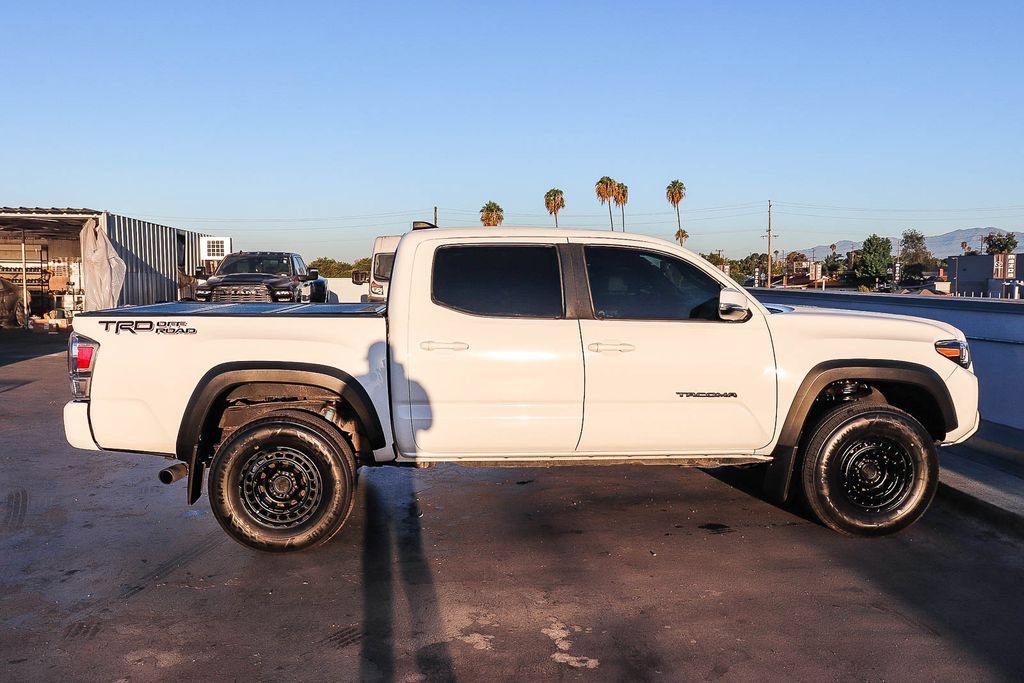 Used 2022 Toyota Tacoma TRD Off-Road w/ Technology Package RWD image 13