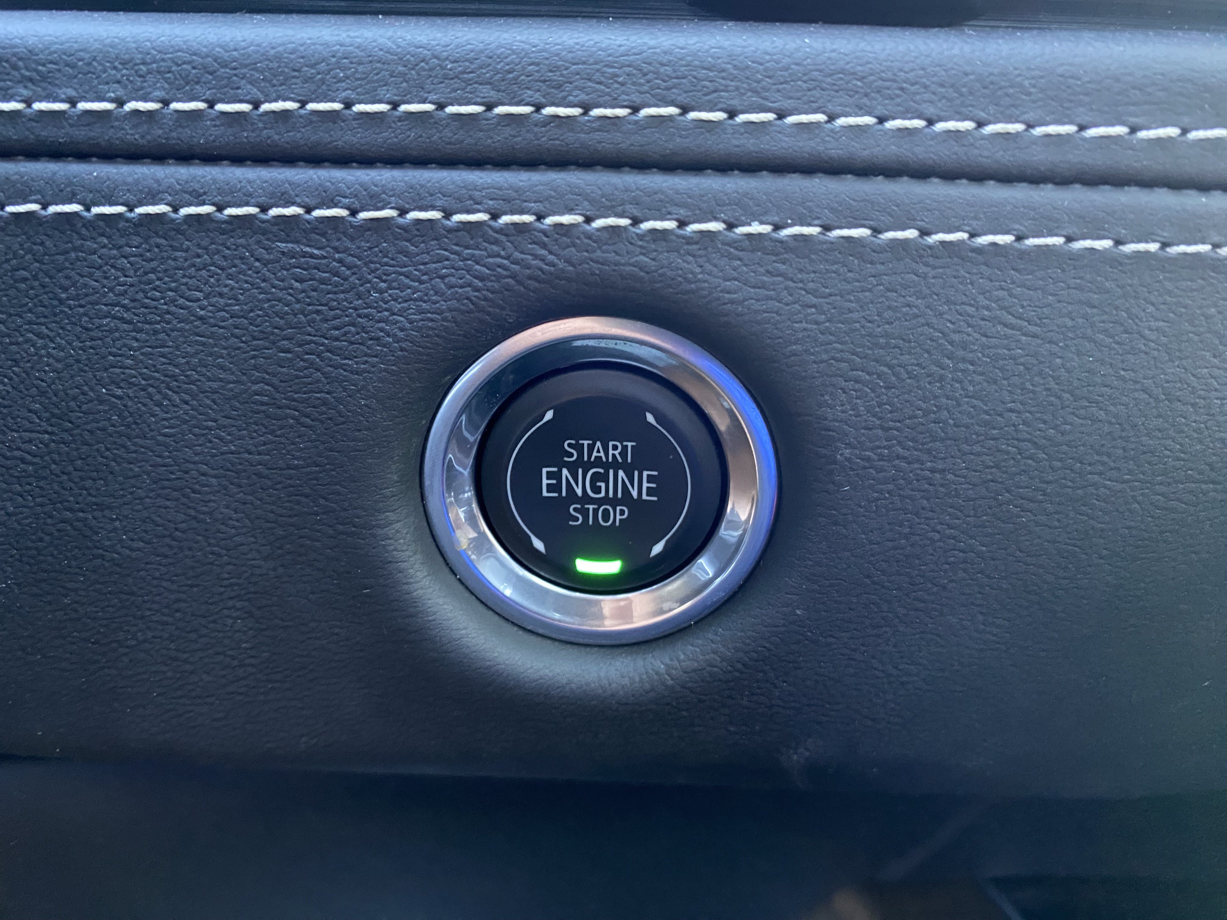 Used 2025 Cadillac Escalade Sport Platinum w/ LPO, Floor Liner Package AWD/4WD image 29