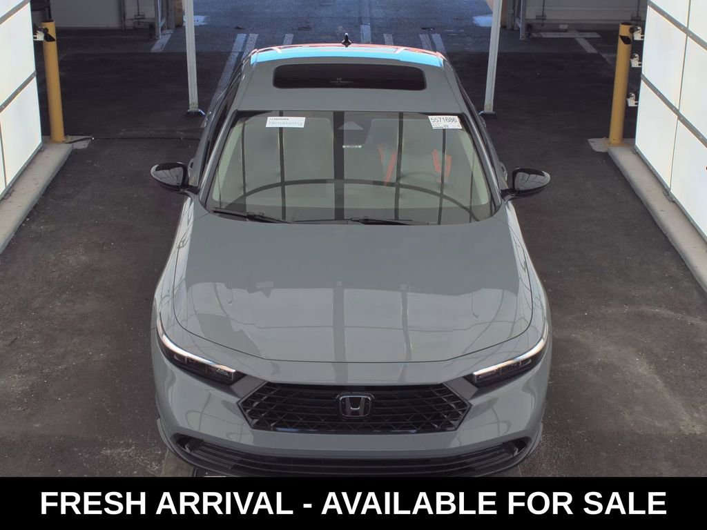Used 2025 Honda Accord SE image 2