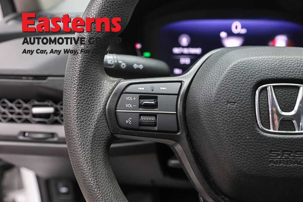 Used 2023 Honda Accord EX image 15