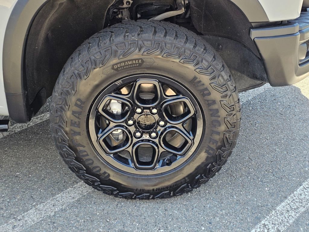 Used 2024 Chevrolet Silverado 1500 ZR2 w/ ZR2 Bison Edition AWD/4WD image 9