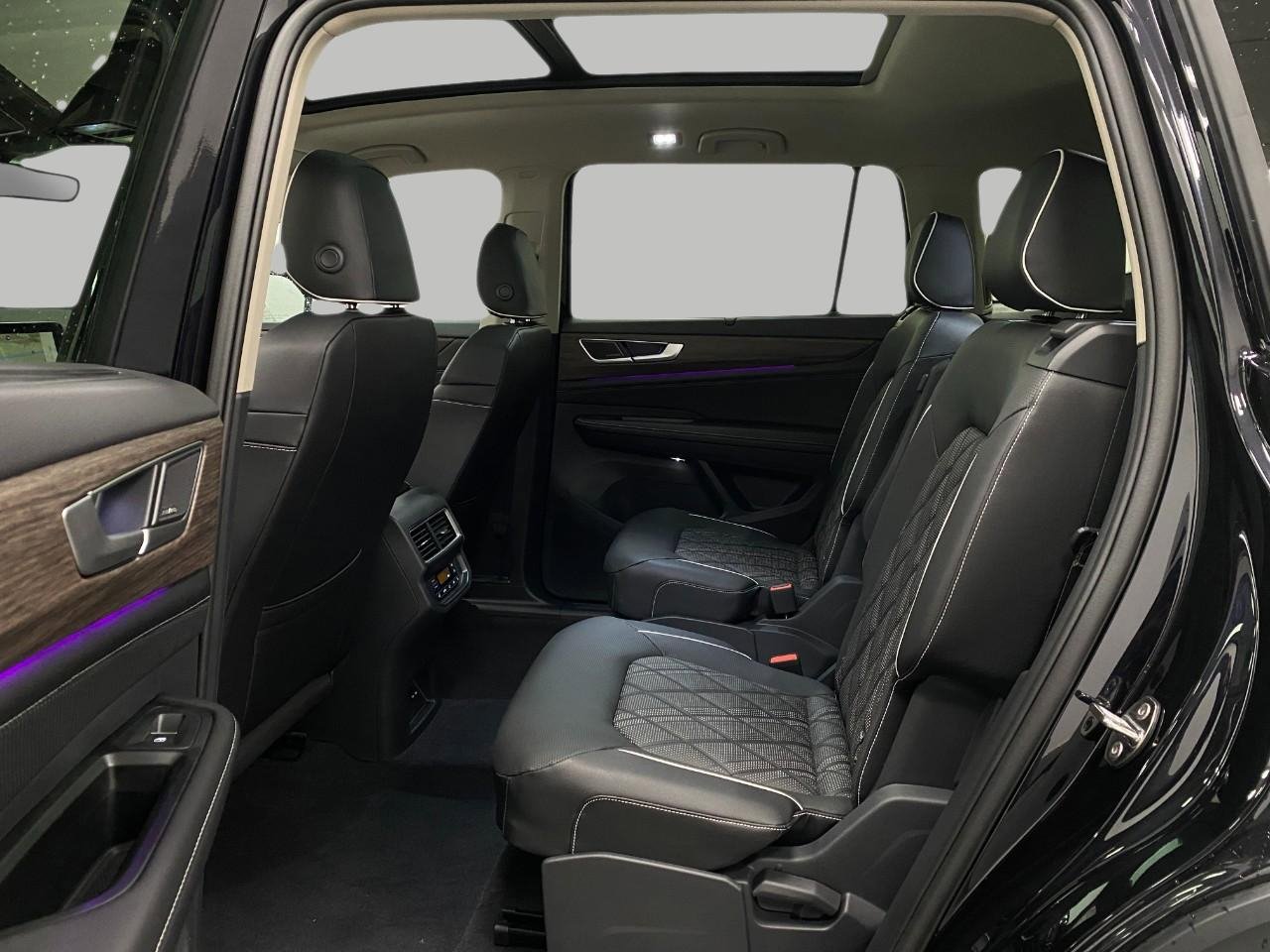 New 2026 Volkswagen Atlas SEL Premium R-Line image 31