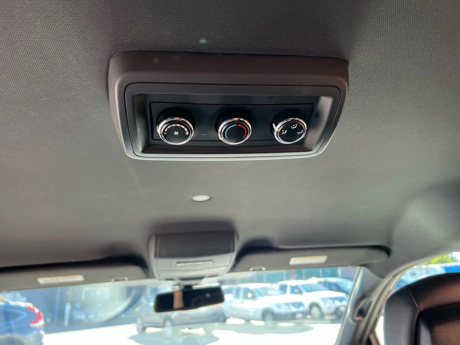 Used 2019 Dodge Grand Caravan SXT image 19