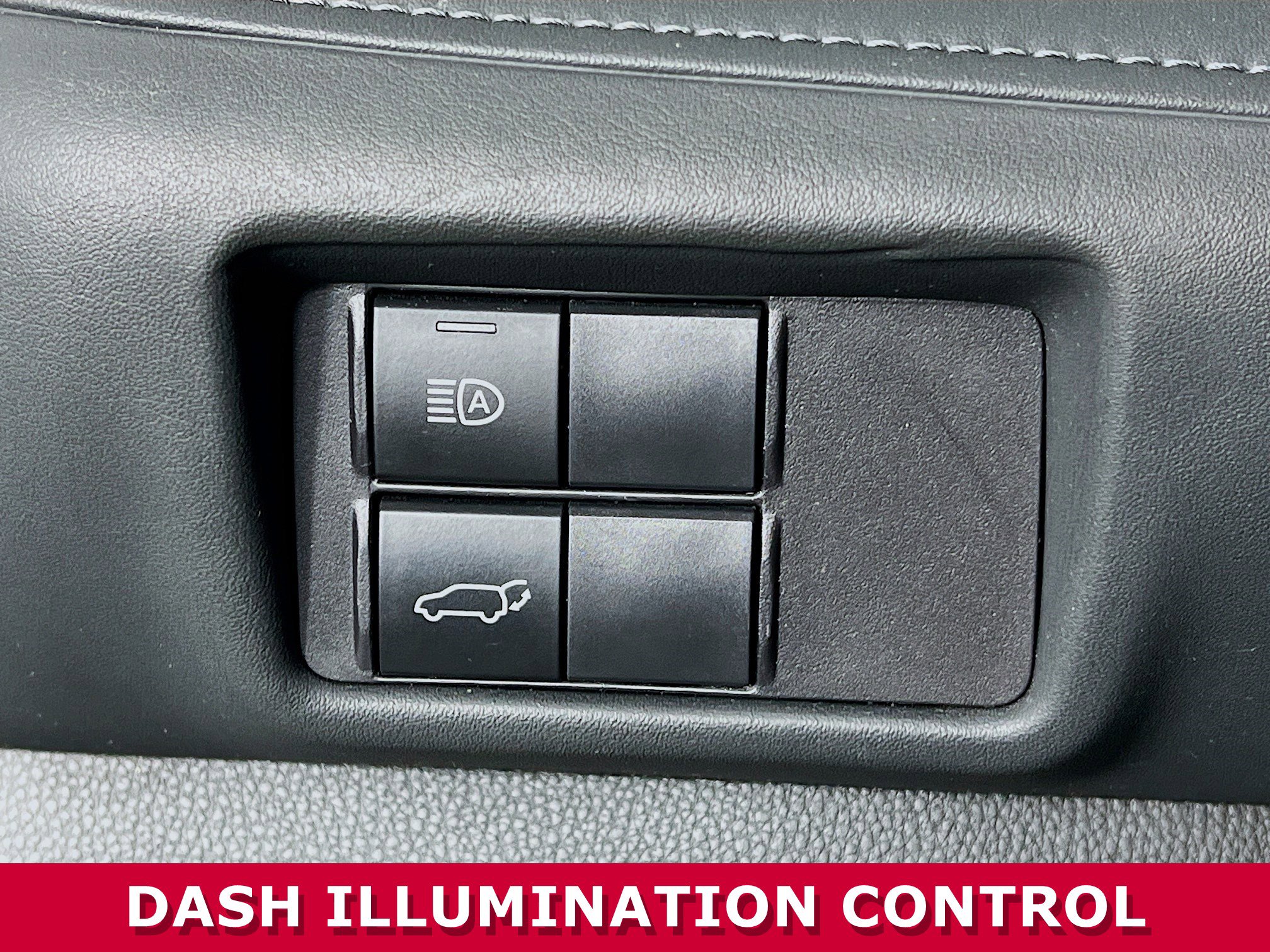 Used 2023 Toyota Highlander LE image 13