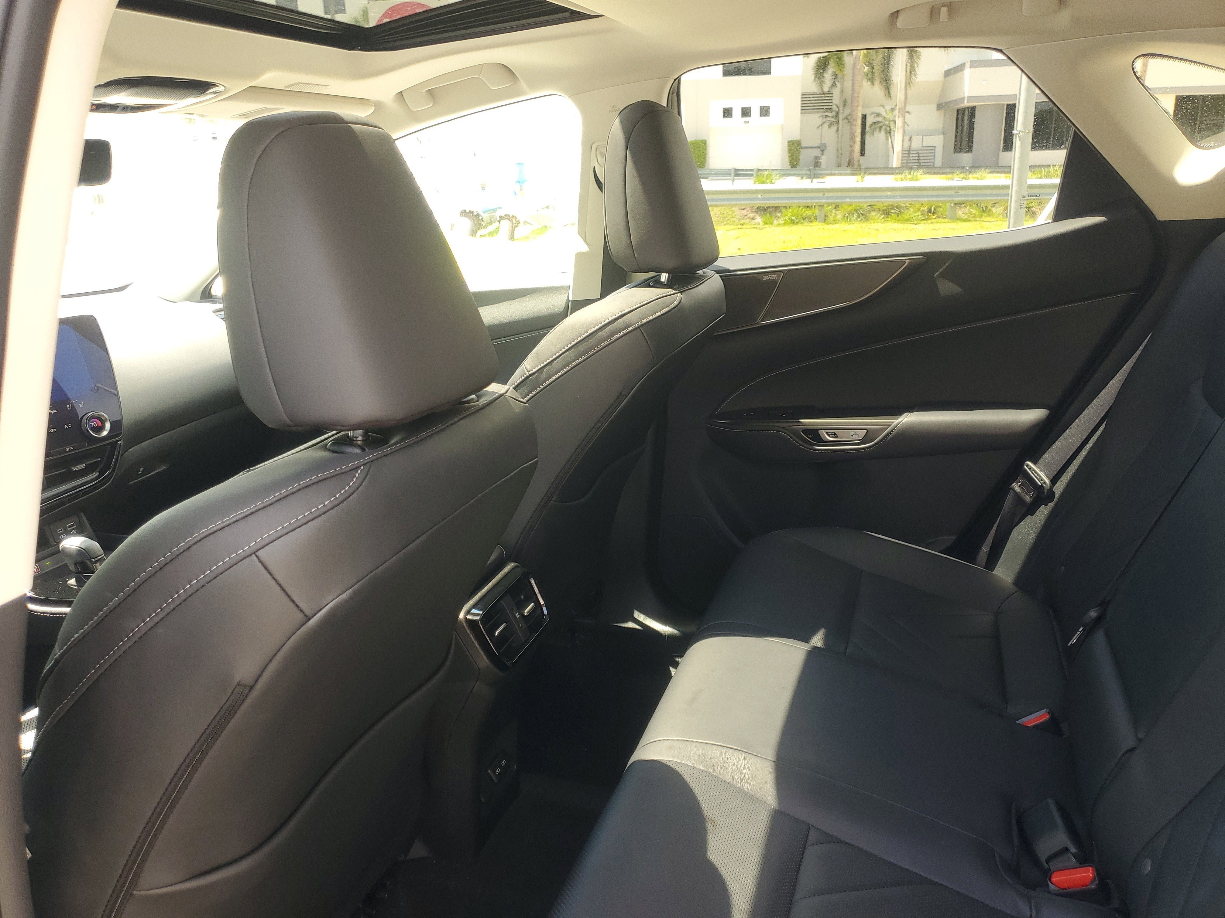 Used 2023 Lexus NX 350 AWD image 12