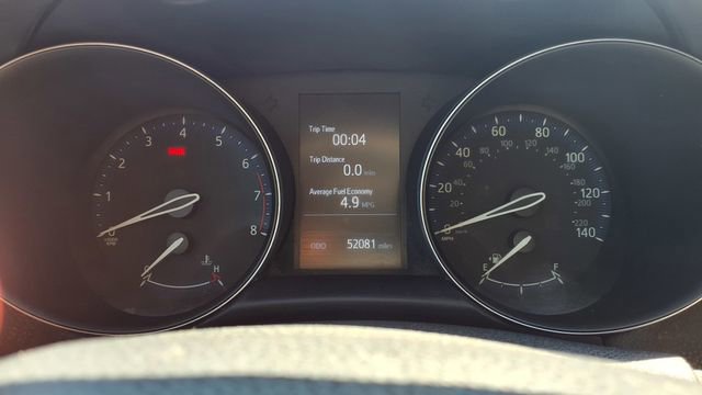 Used 2019 Toyota C-HR LE image 29