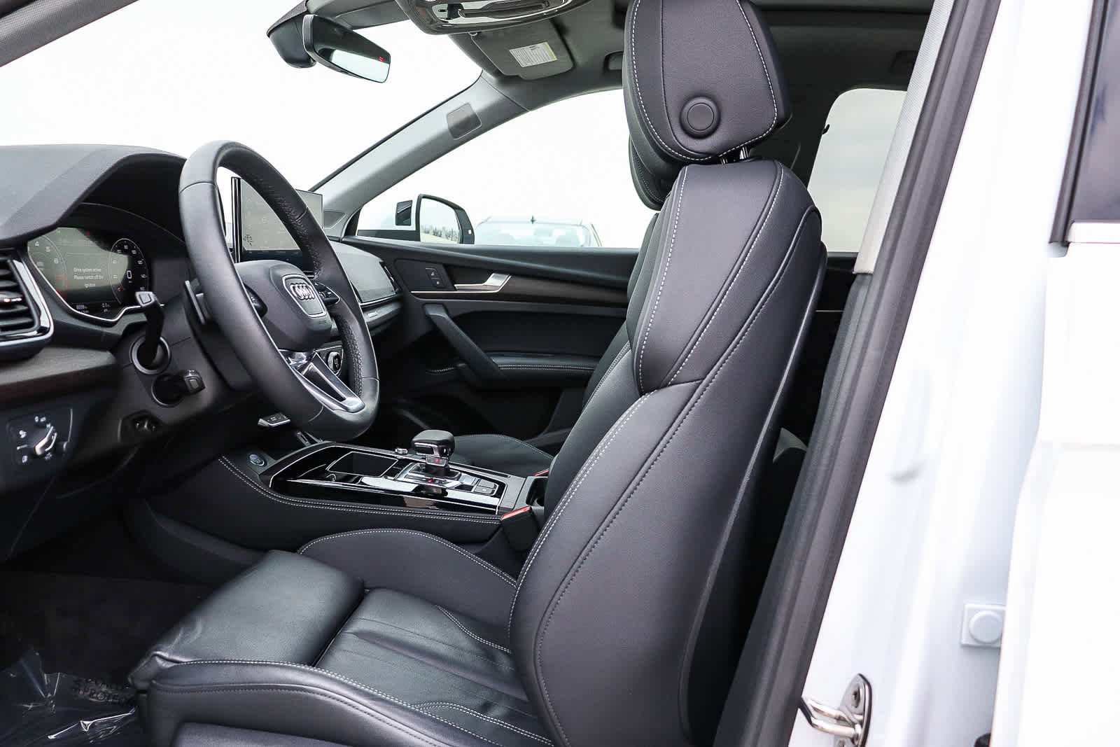 Used 2024 Audi Q5 2.0T Premium Plus w/ Premium Plus Package image 24