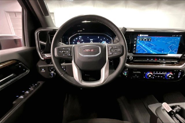 Used 2025 GMC Sierra 2500 SLE w/ SLE Value Package; AWD/4WD image 6