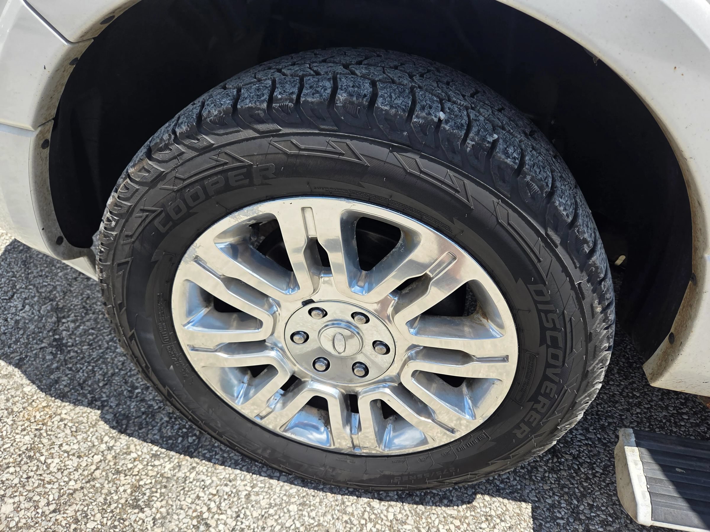 Used 2013 Ford Expedition Limited AWD/4WD image 8