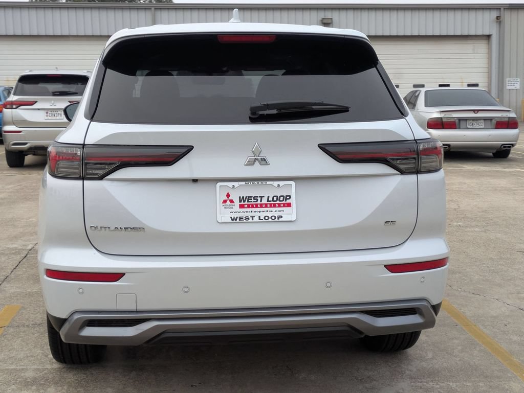 New 2026 Mitsubishi Outlander SE FWD image 4
