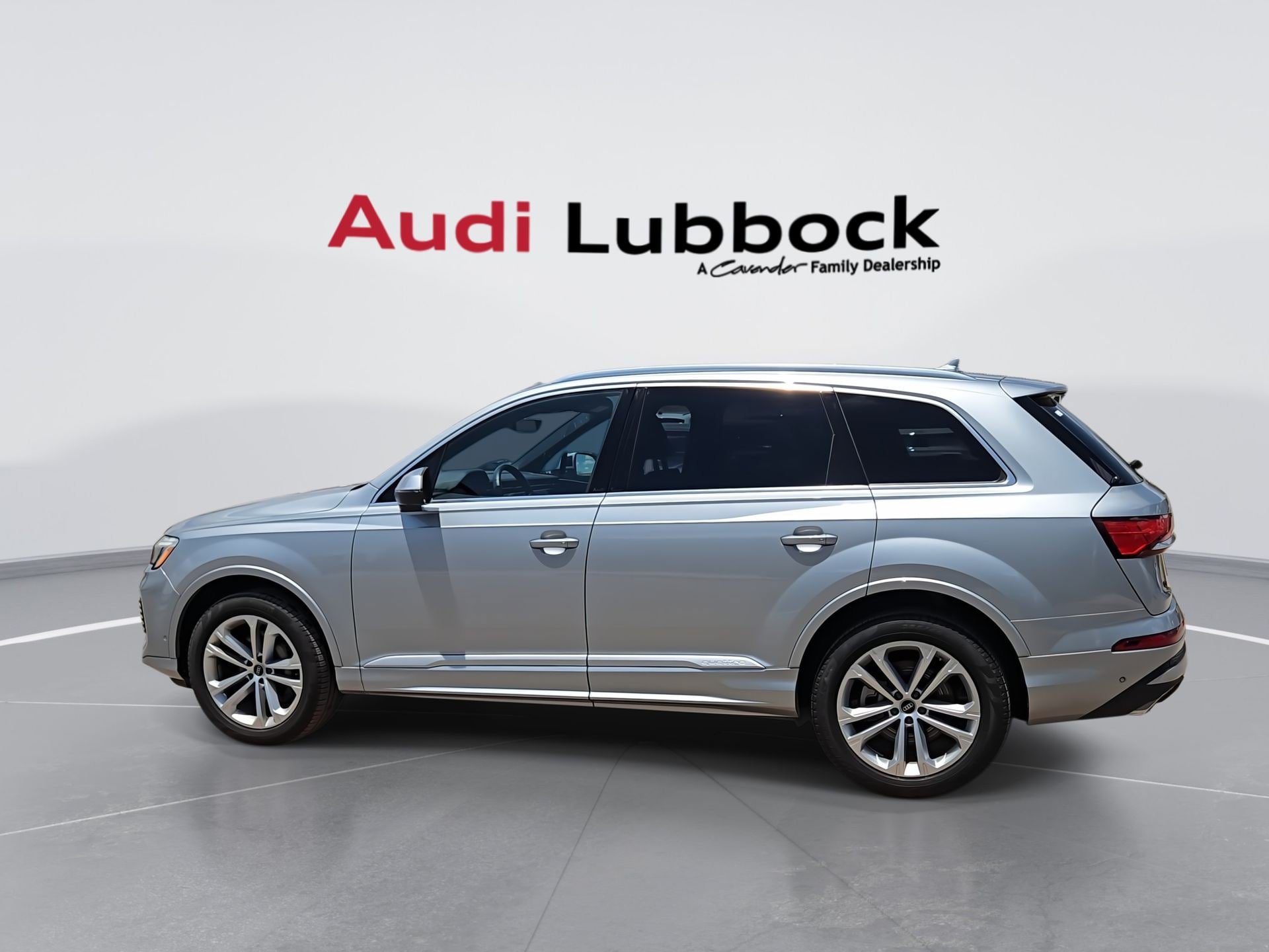 Certified 2025 Audi Q7 3.0T Premium Plus AWD/4WD image 6