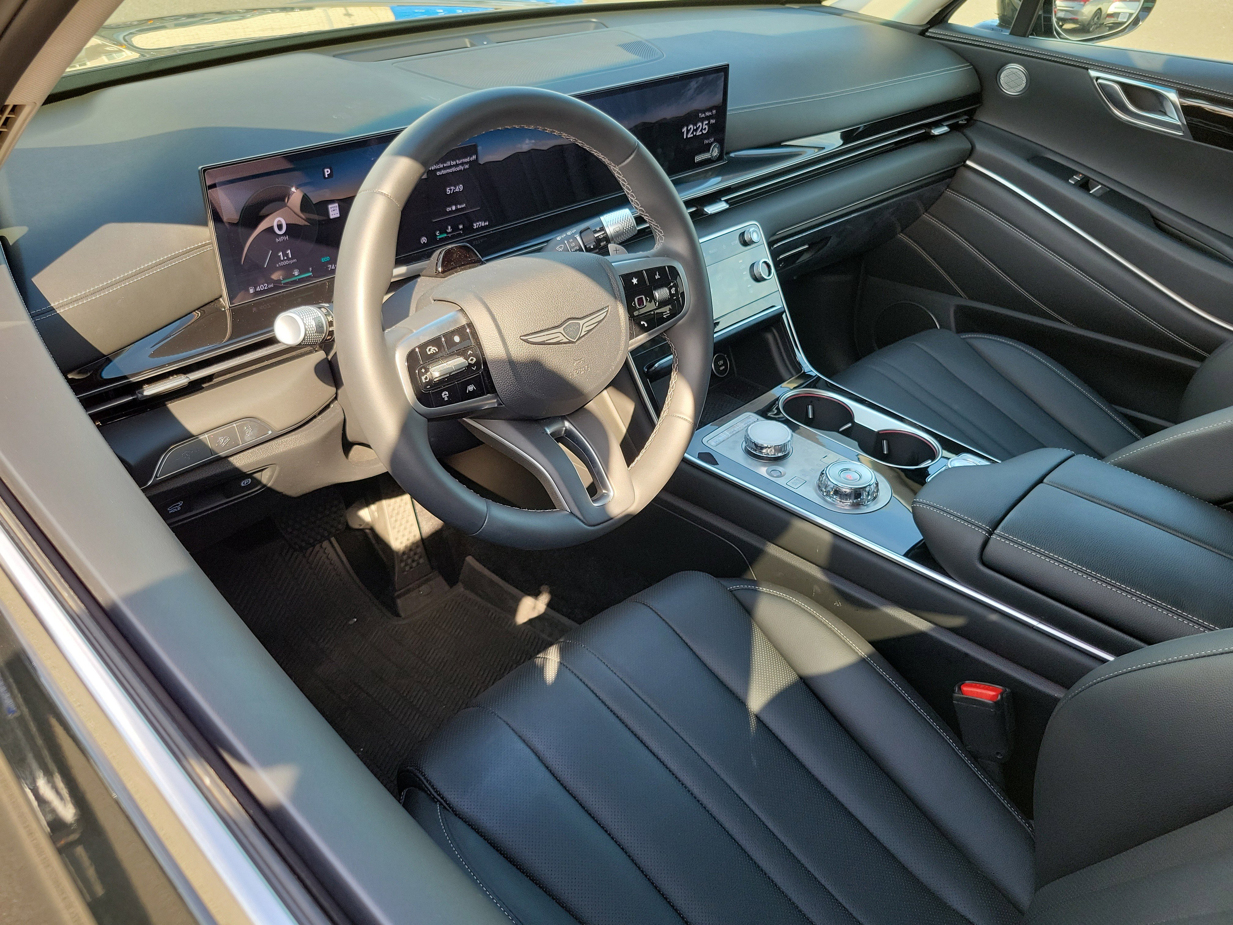 Certified 2025 Genesis GV80 2.5T Standard image 5