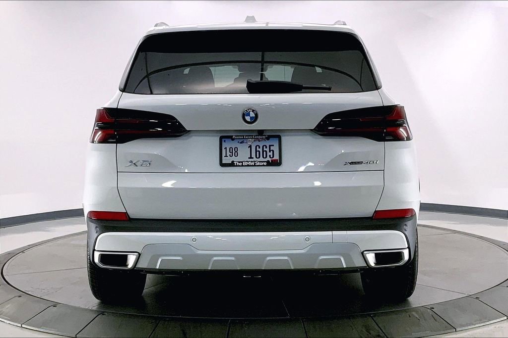 New 2026 BMW X5 xDrive40i w/ Premium Package image 3