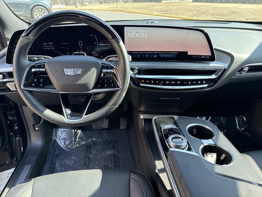 Used 2024 Cadillac Lyriq Luxury w/ LPO, Floor Liner Package image 20