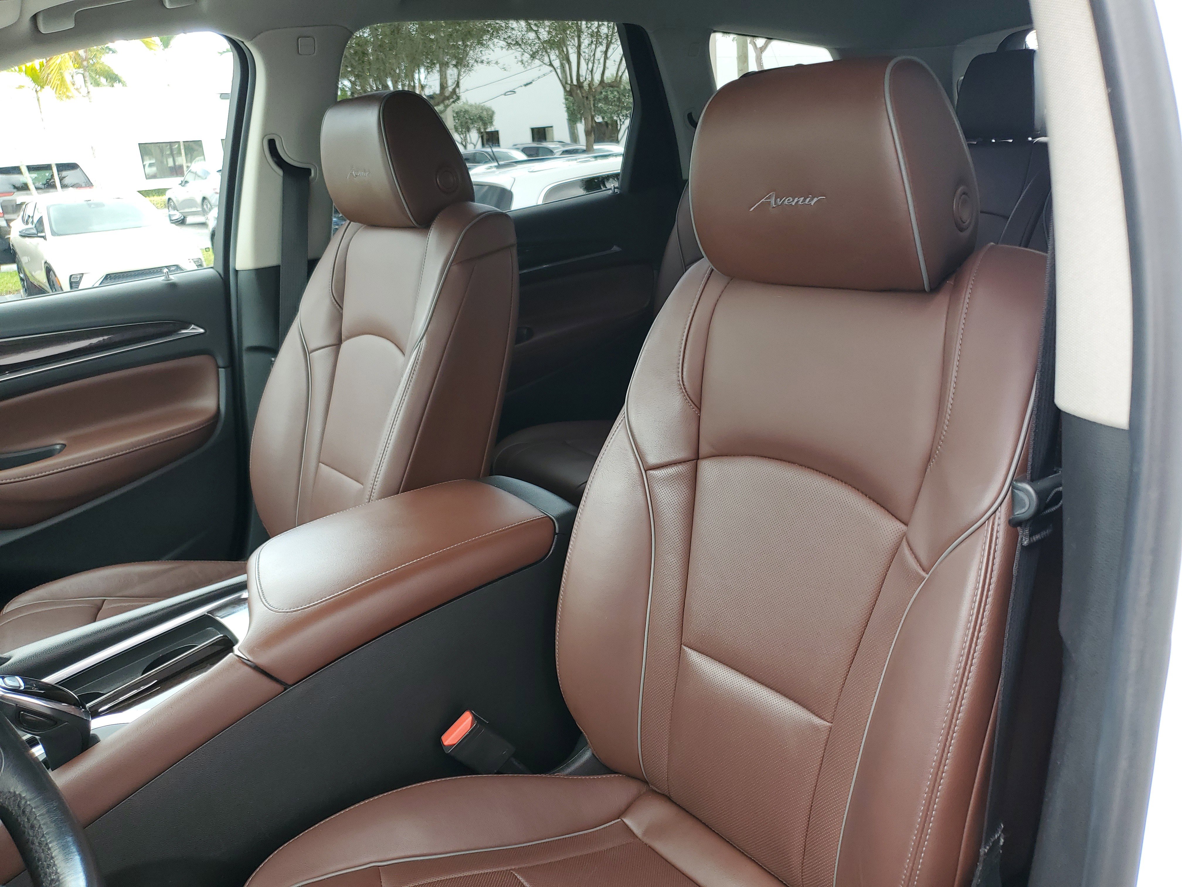 Used 2019 Buick Enclave Avenir w/ Avenir Technology Package image 22