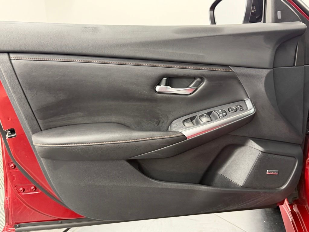 Used 2020 Nissan Sentra SR w/ Premium Package image 17