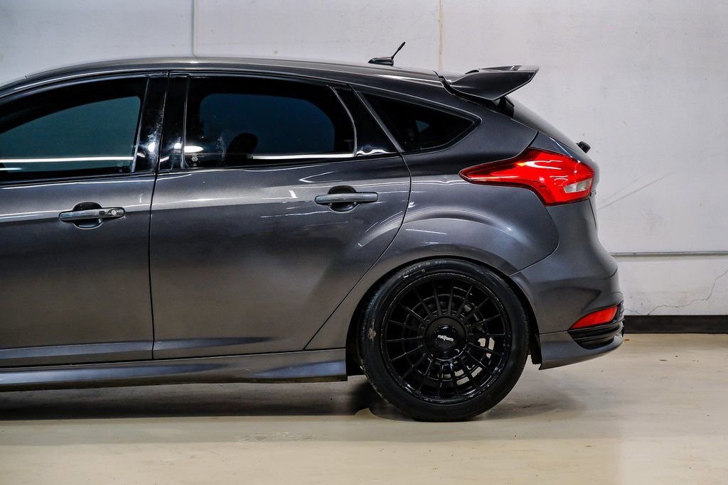 Used 2015 Ford Focus ST image 17