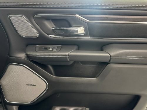 New 2026 RAM 1500 Laramie AWD/4WD image 25