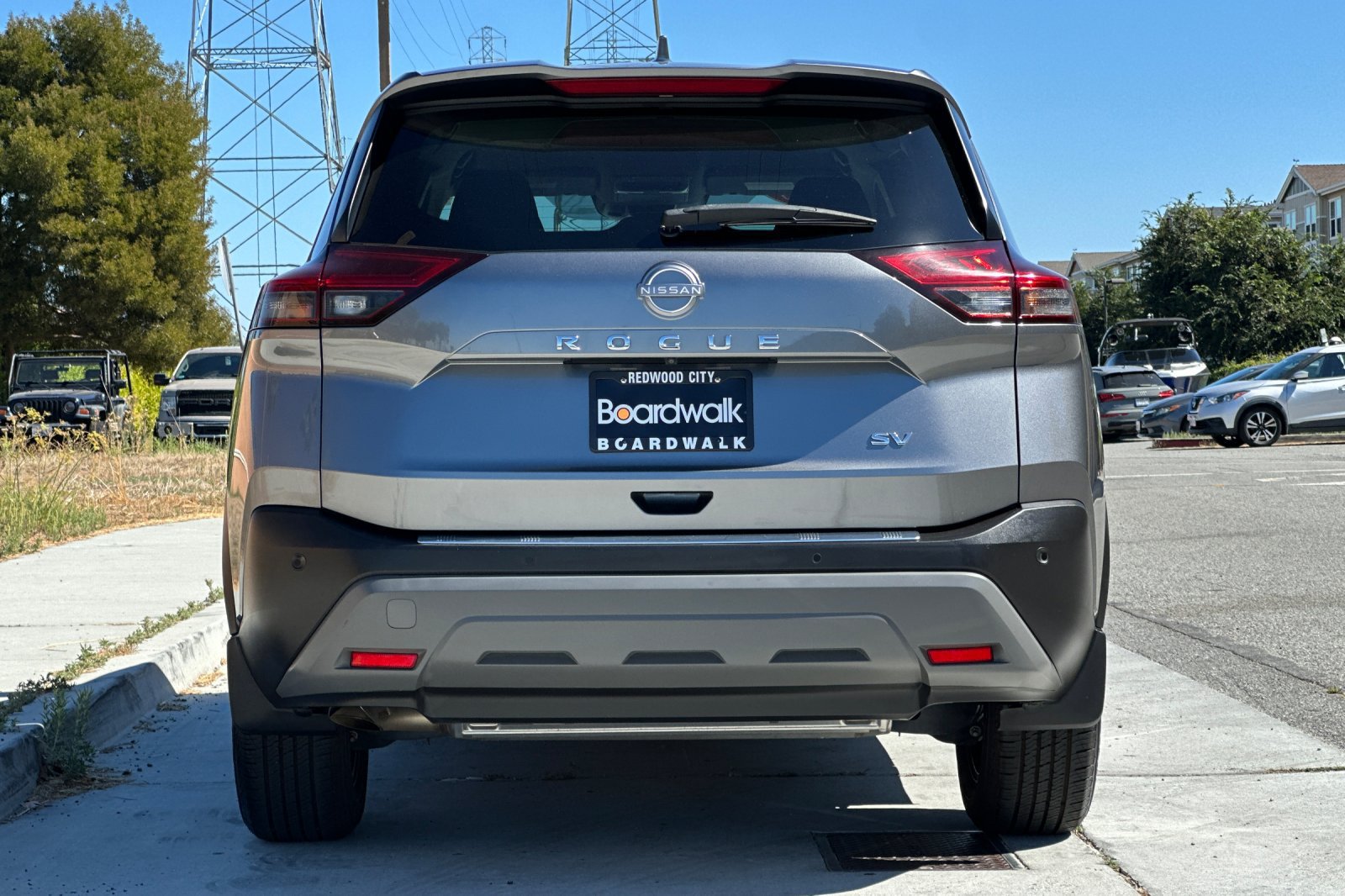 Used 2023 Nissan Rogue SV FWD image 5