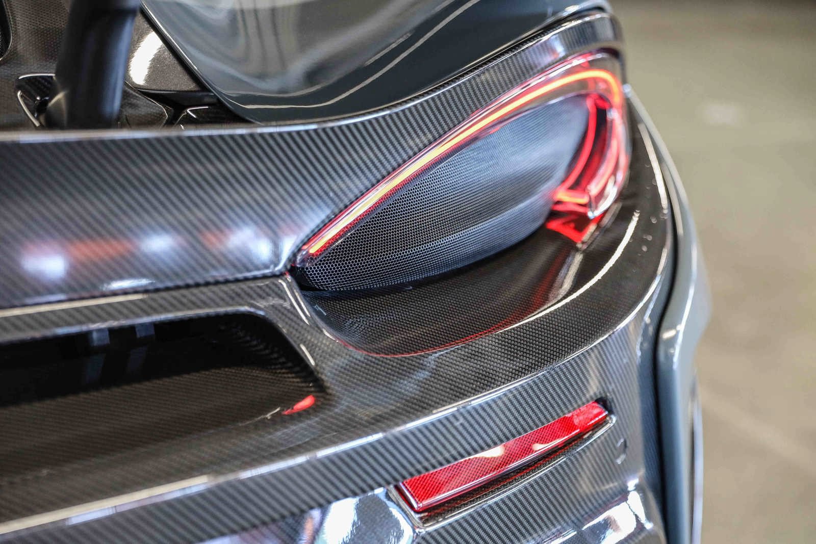 Used 2019 McLaren 600LT RWD image 29